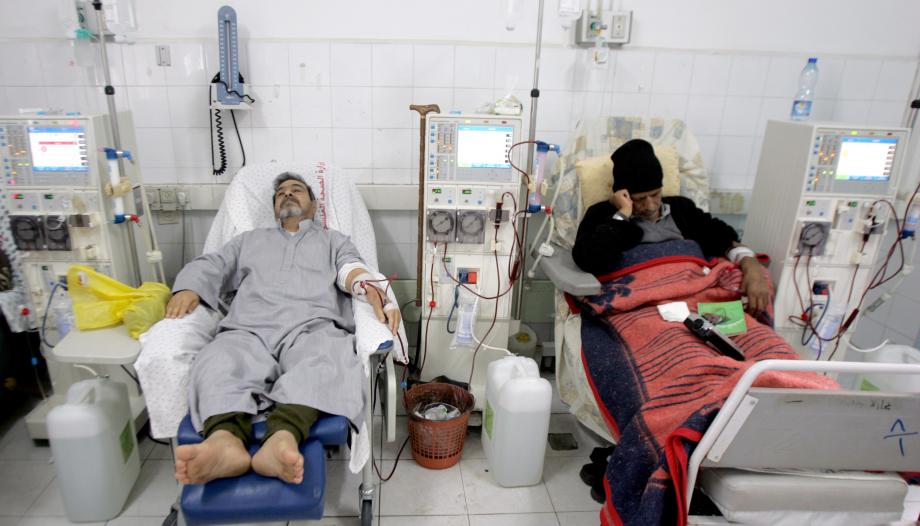 في رسالة وجهها لمنظمات دولية  حماية يحذر من انهيار وشيك للقطاع الصحي ، ويطالب المجتمع الدولي بالضغط على سلطات الاحتلال  وإلزامها بتحمل مسؤولياتهاتجاه سكان الأراضي المحتلة