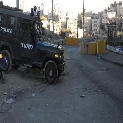 مركز حماية يستنكر قرار الاحتلال بعزل بلدة العيسوية عن محيطها بالكامل