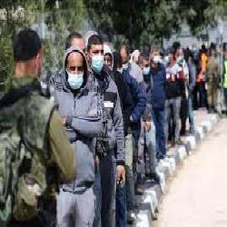 حماية: منح تصاريح العمال لموظفي السلطة على حساب عمال قطاع غزة خطأ جسيم يجب تصويبه فوراً ومحاسبة المسؤولين عنه